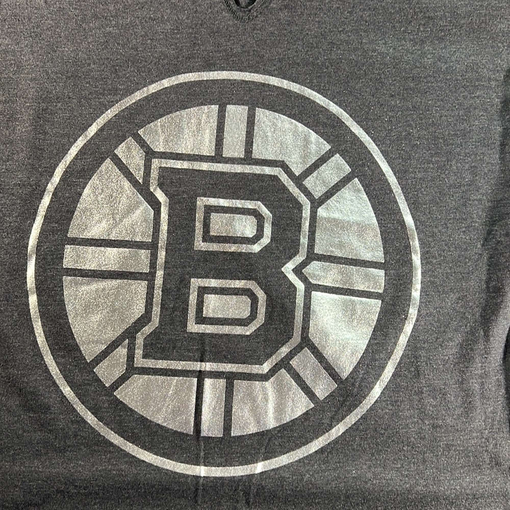 NHL Boston Bruins juniors short sleeve screen printed tee shirt v neck - Picture 5 of 7